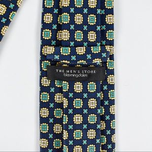 The Men’s Store Bloomingdales 100% Silk Necktie